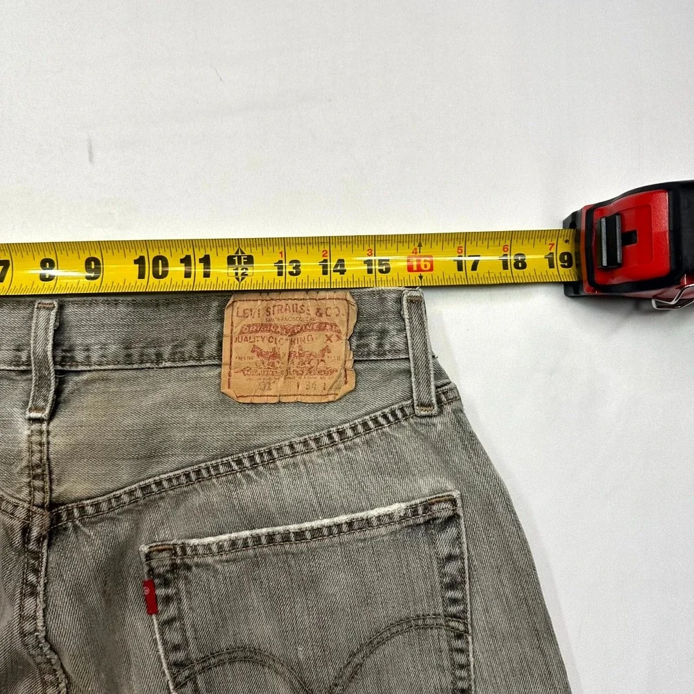 Vintage Y2K Levi's 501 Original Fit Jeans Mens 34x32 Gray Distressed‎ Button Fly